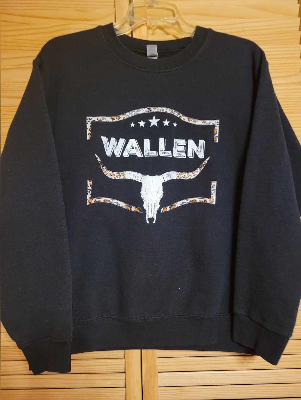 Wallen crew sweatshirt black leapard bull skull  gilden small  graphic
